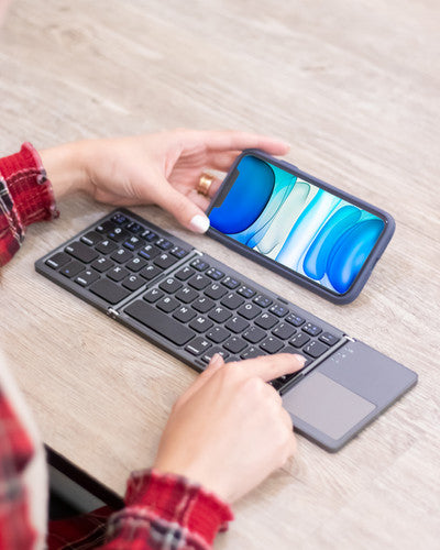 TECLADO PLEGABLE CON TOUCH PAD
